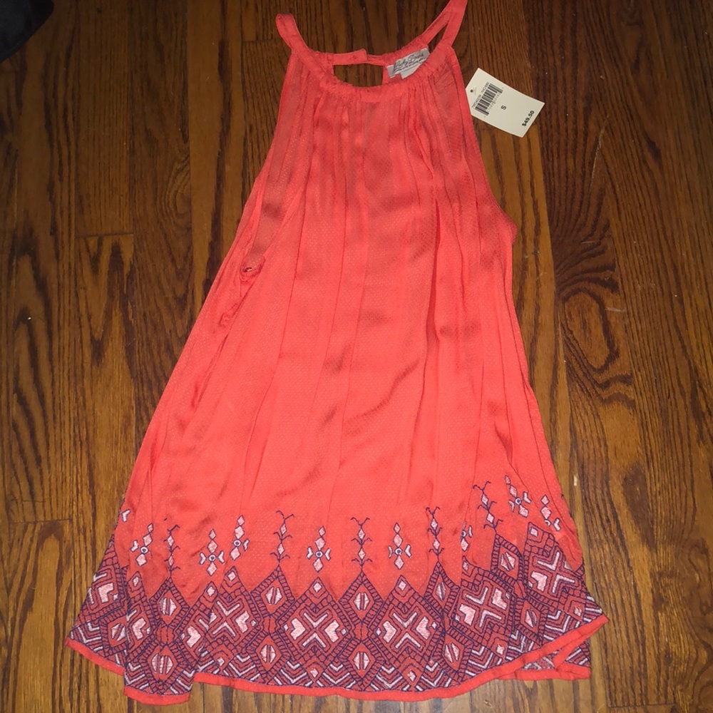 Lucky Brand peach tank top with blue pattern